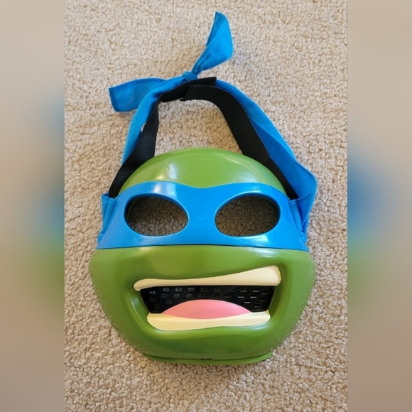 Mask,Sword And Shell - Picture 3 of 3